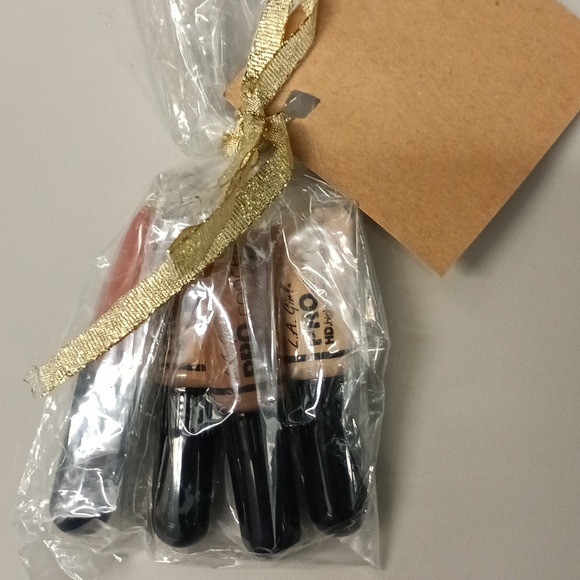 L.A Girl Pro Concealer gift in porcelain, creamy beige, orange corrector & toast - Picture 2 of 4